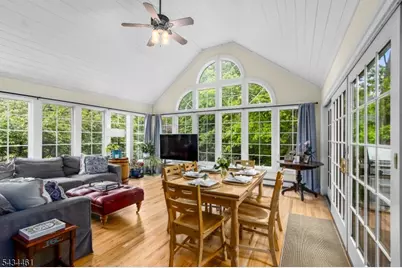 22 Hawthorn Dr, Roxbury Township, NJ 07876 - Photo 11