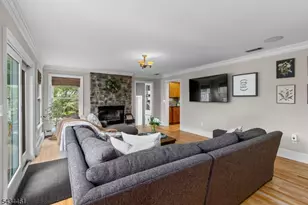 22 Hawthorn Dr, Roxbury Township, NJ 07876 - Photo 13