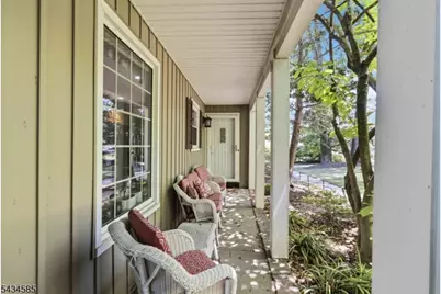 11 Powder Horn Dr, Morris Township, NJ 07960 - Photo 3