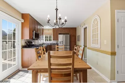 27 Country Lake Dr, Jefferson Township, NJ 07438 - Photo 9
