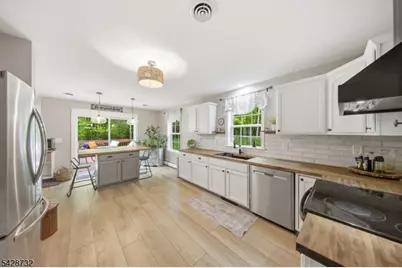 1 Foley Dr, Hampton Township, NJ 07860 - Photo 7
