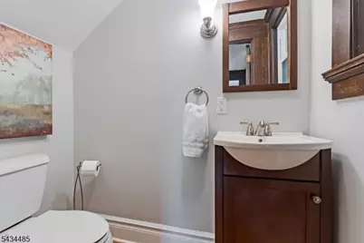 144 Park St, Montclair, NJ 07042 - Photo 21