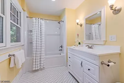 144 Park St, Montclair, NJ 07042 - Photo 29