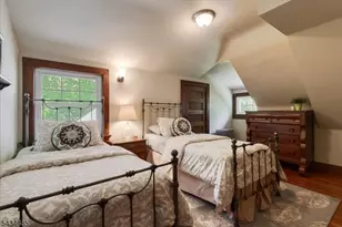144 Park St, Montclair, NJ 07042 - Photo 35