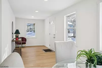 13 Cliffside Ter, Vernon, NJ 07461 - Photo 5