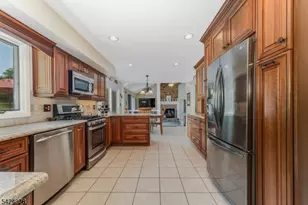 121 Birch Ln, Greenwich Township, NJ 08804 - Photo 9