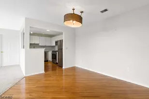 1636 King Ct, Green Brook Township, NJ 08812 - Photo 5