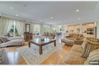63 Grandview Ave, North Caldwell, NJ 07006 - Photo 9