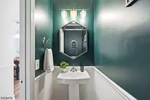 204 Swathmore Dr, Nutley, NJ 07110 - Photo 5