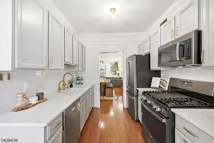 204 Swathmore Dr, Nutley, NJ 07110 - Photo 7
