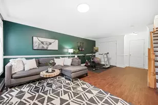 204 Swathmore Dr, Nutley, NJ 07110 - Photo 29