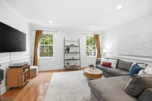 204 Swathmore Dr, Nutley, NJ 07110 - Photo 15