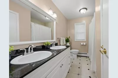 7 Kossuth Pl, Wayne, NJ 07470 - Photo 25