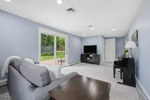 7 Kossuth Pl, Wayne, NJ 07470 - Photo 15