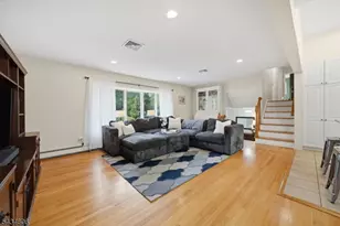 7 Kossuth Pl, Wayne, NJ 07470 - Photo 11