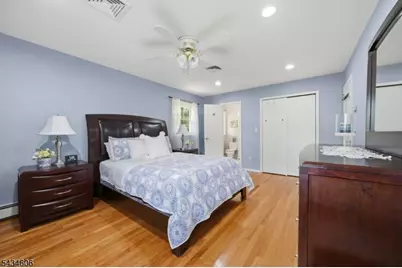 7 Kossuth Pl, Wayne, NJ 07470 - Photo 17