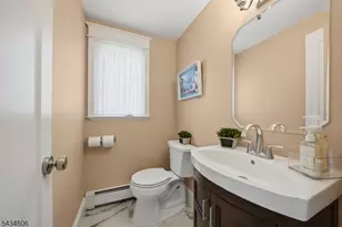 7 Kossuth Pl, Wayne, NJ 07470 - Photo 13