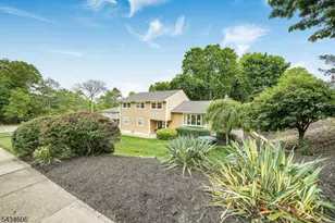 7 Kossuth Pl, Wayne, NJ 07470 - Photo 37