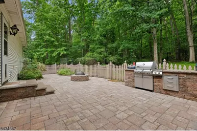 219 E Mountain Rd, Hillsborough Township, NJ 08844 - Photo 35