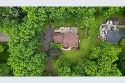 219 E Mountain Rd, Hillsborough Township, NJ 08844 - Photo 43