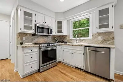 219 E Mountain Rd, Hillsborough Township, NJ 08844 - Photo 15