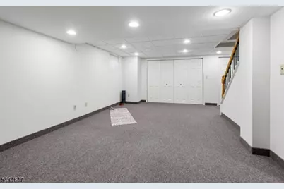 219 E Mountain Rd, Hillsborough Township, NJ 08844 - Photo 31