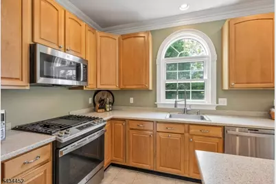 168 Tanglewood Pass, Jefferson Township, NJ 07849 - Photo 11