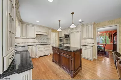 16 Beech Ct, Chatham Township, NJ 07928 - Photo 11