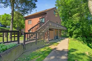 11 Great Gorge Dr, Vernon, NJ 07462 - Photo 17