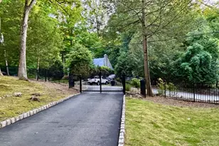 17 Highland Rd, Bloomingdale, NJ 07403 - Photo 37