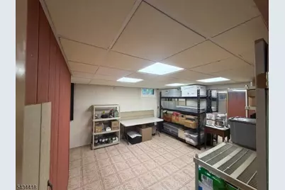 17 Highland Rd, Bloomingdale, NJ 07403 - Photo 31