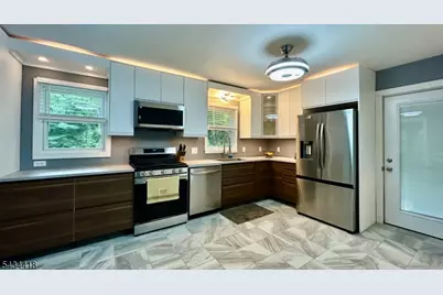 17 Highland Rd, Bloomingdale, NJ 07403 - Photo 31