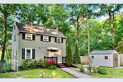 17 Highland Rd, Bloomingdale, NJ 07403 - Photo 1