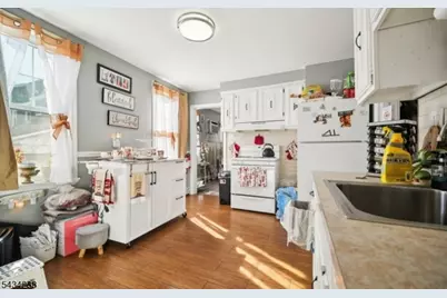 413 Beardsley Ave, Bloomfield, NJ 07003 - Photo 11