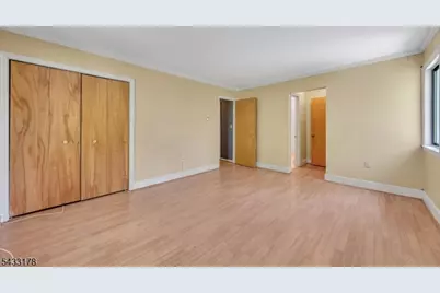 666 Mill St, Belleville Twp., NJ 07109 - Photo 13