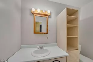 666 Mill St, Belleville Twp., NJ 07109 - Photo 15