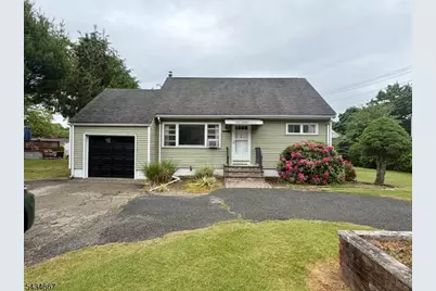 5 Mulberry Ln, Denville, NJ 07834 - Photo 1