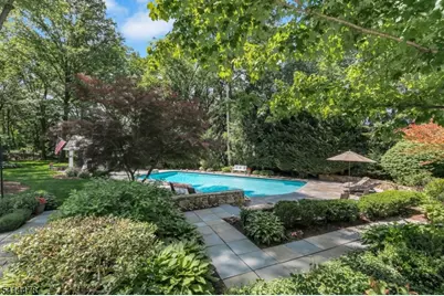 33 Saint Nickolas Way, Bernards Township, NJ 07920 - Photo 37
