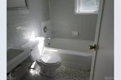 815 2nd St #815B, Dunellen, NJ 08812 - Photo 5