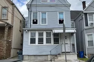 86 Oraton St, Newark, NJ 07104 - Photo 1