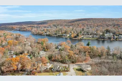 39 Delaware Rd, West Milford, NJ 07421 - Photo 37