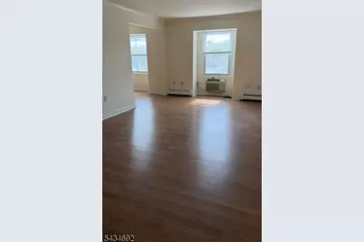 662 Goffle Rd #23, Hawthorne, NJ 07506 - Photo 9