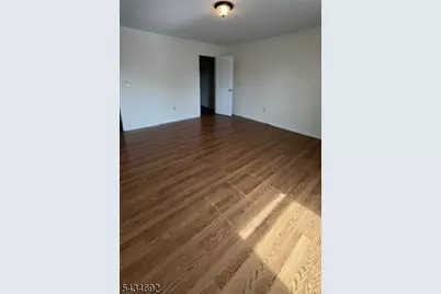 662 Goffle Rd #23, Hawthorne, NJ 07506 - Photo 3