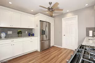 64 Larchmont Dr, West Milford Twp., NJ 07421 - Photo 9
