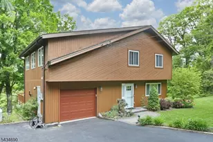 64 Larchmont Dr, West Milford Twp., NJ 07421 - Photo 3