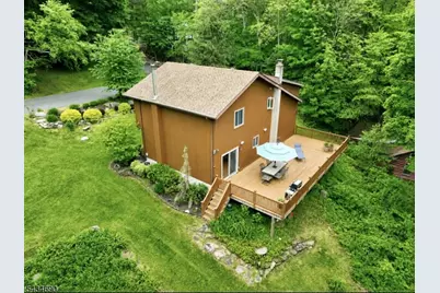 64 Larchmont Dr, West Milford, NJ 07421 - Photo 33
