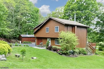 64 Larchmont Dr, West Milford, NJ 07421 - Photo 19