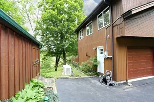 64 Larchmont Dr, West Milford, NJ 07421 - Photo 29