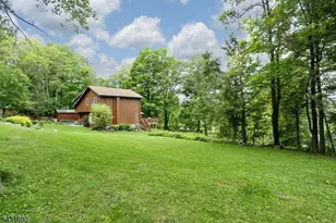 64 Larchmont Dr, West Milford Twp., NJ 07421 - Photo 29