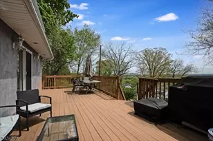 17 Albanese Rd, Haledon, NJ 07508 - Photo 17